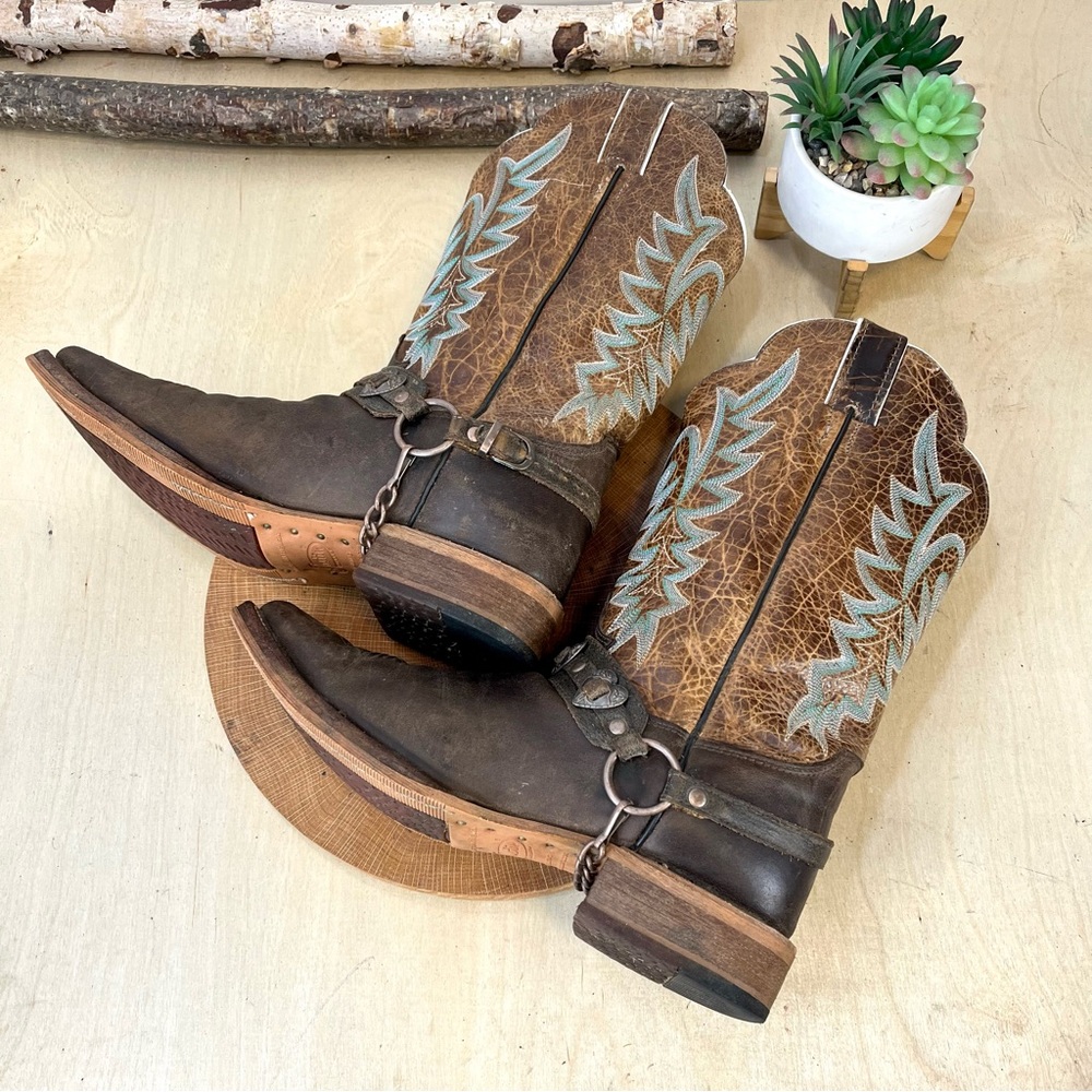 Justin Boots Distressed Brown with Blue Embroidery Heeled Boots